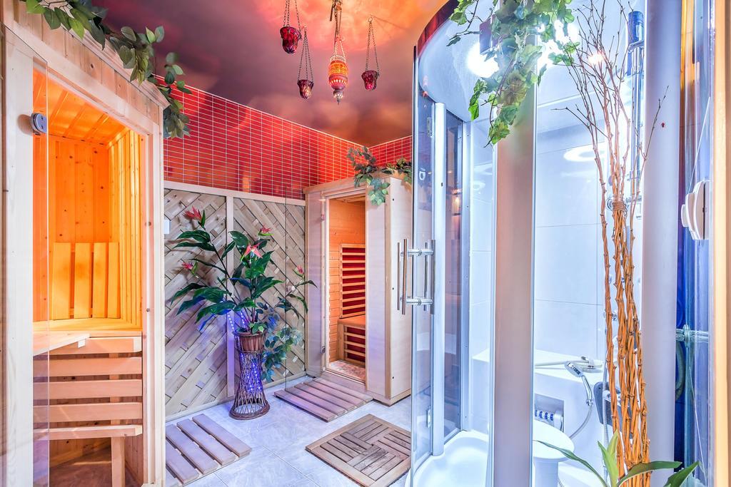 Villa Roses Apartments & Wellness อิตชิชี ภายนอก รูปภาพ