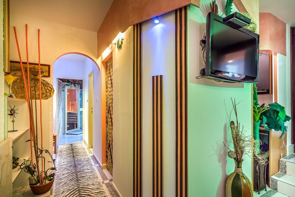Villa Roses Apartments & Wellness อิตชิชี ภายนอก รูปภาพ