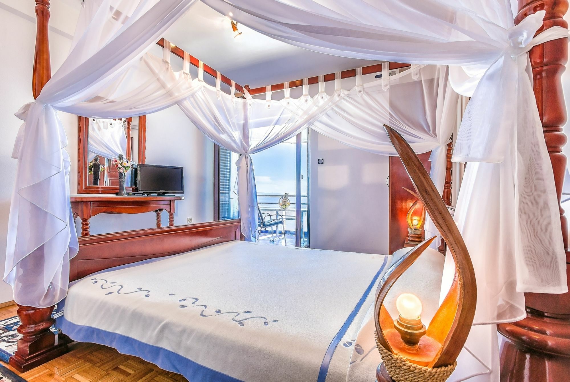 Villa Roses Apartments & Wellness อิตชิชี ภายนอก รูปภาพ