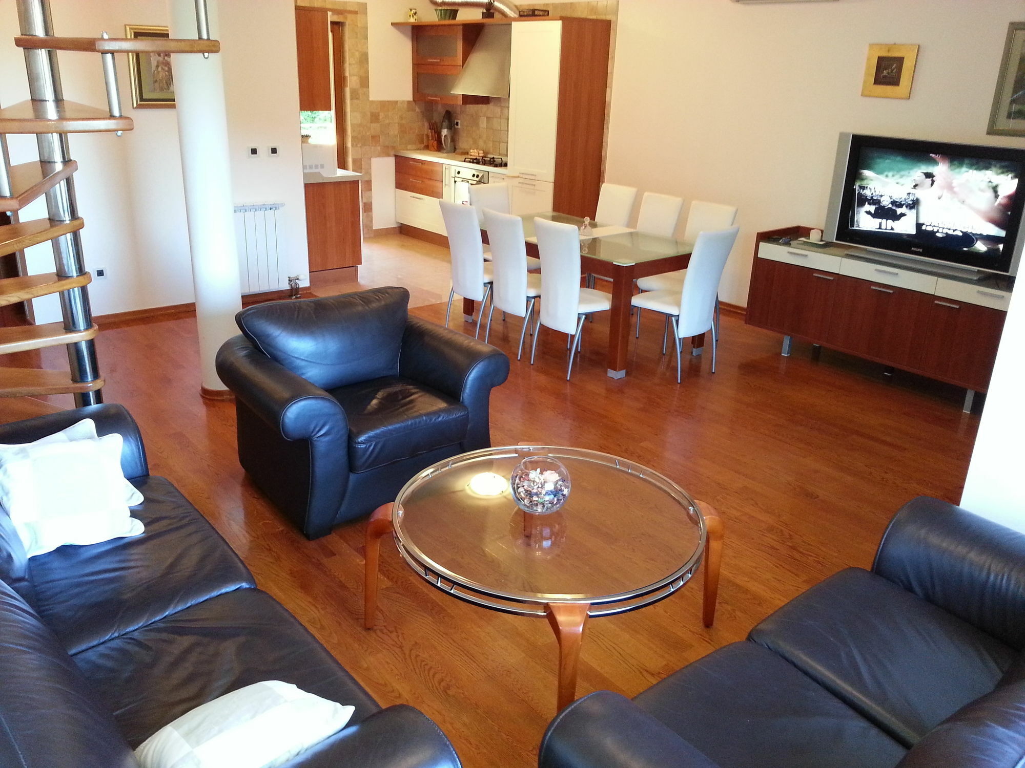 Villa Roses Apartments & Wellness อิตชิชี ภายนอก รูปภาพ
