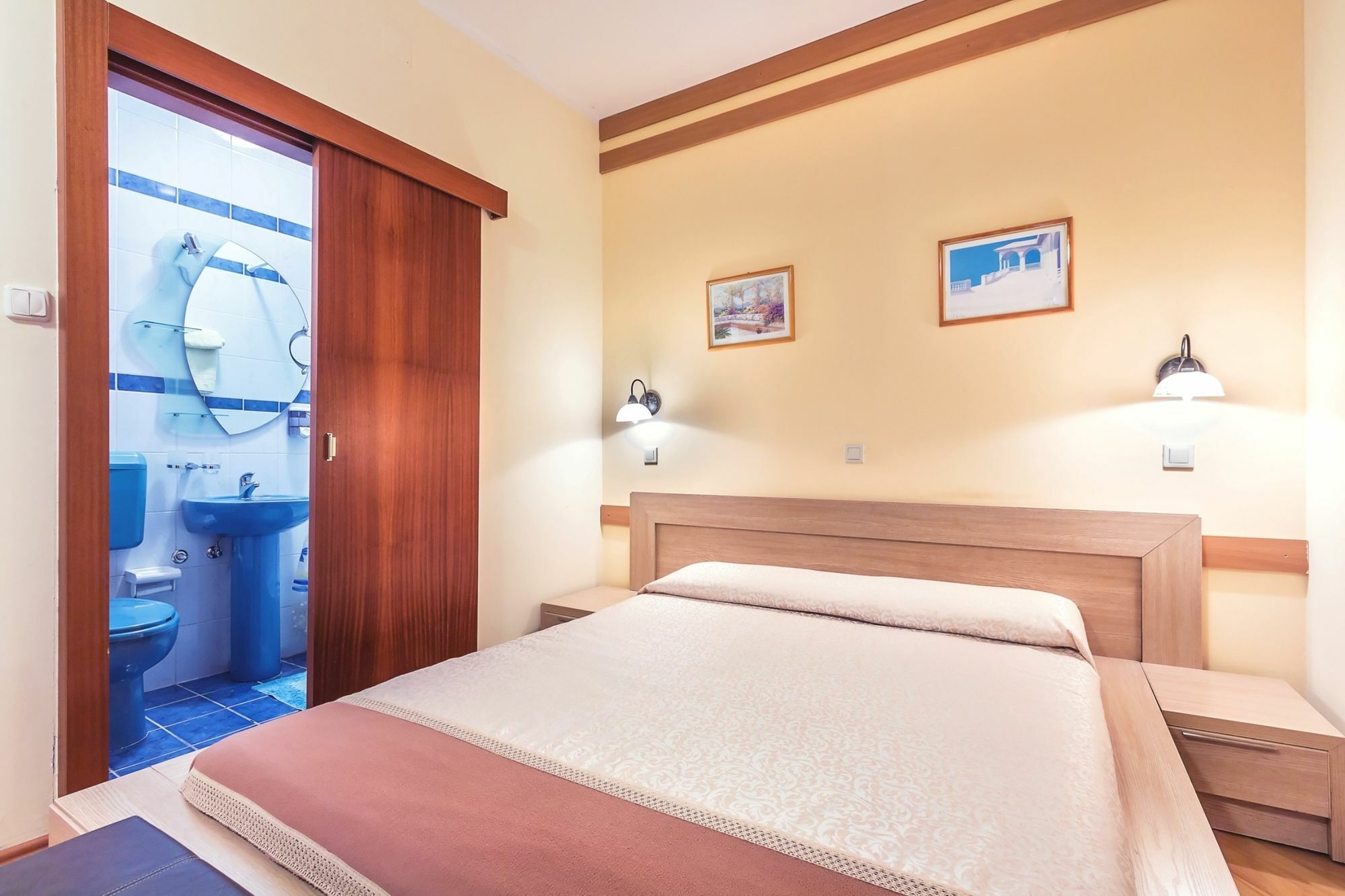 Villa Roses Apartments & Wellness อิตชิชี ภายนอก รูปภาพ